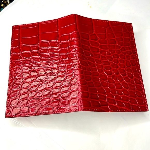 Roberto Cavalli Red Croc Leather Passport Holder - Picture 2 of 4